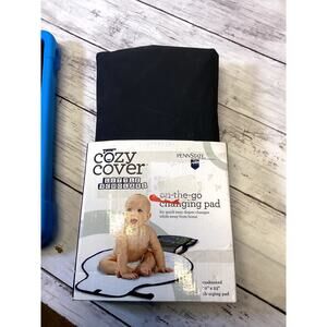 ~Penn State Cozy Cover on-the-go Changing Pad Cushioned 20" x 23" with Pockets